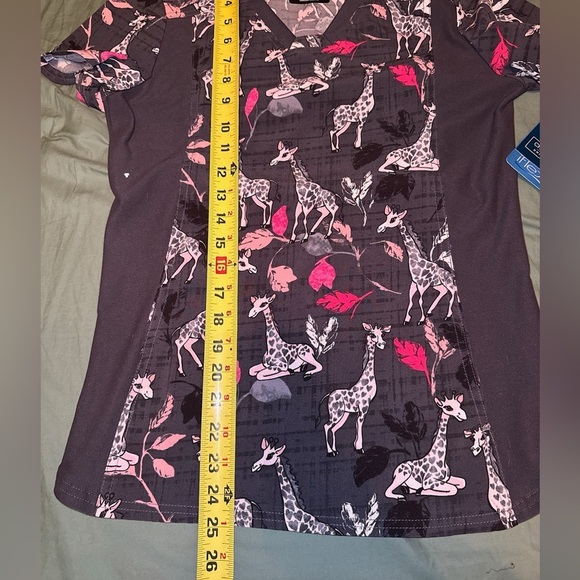 2/$35 Giraffe-ter My Love Cherokee NEW Work Scrubs Size XS iFlex Knit Panel Top - Picture 5 of 9